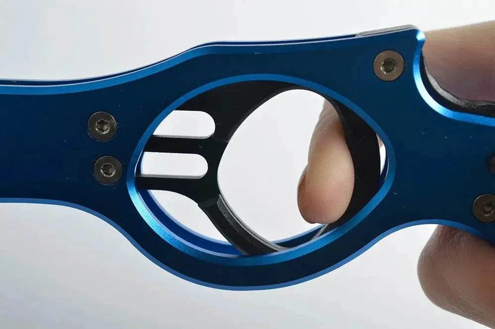 Portable Fish Clip Grip LipSPECIFICATIONSType: Fish GripOrigin: Mainland ChinaMaterial: AluminiumMaterial: AluminiumLength: 28.5CMColor: Red/Blue/BlackBrand Name: TOOLS DXFish GripInterMedia WorldI'M'"WorldPortable Fish Clip Grip Lip