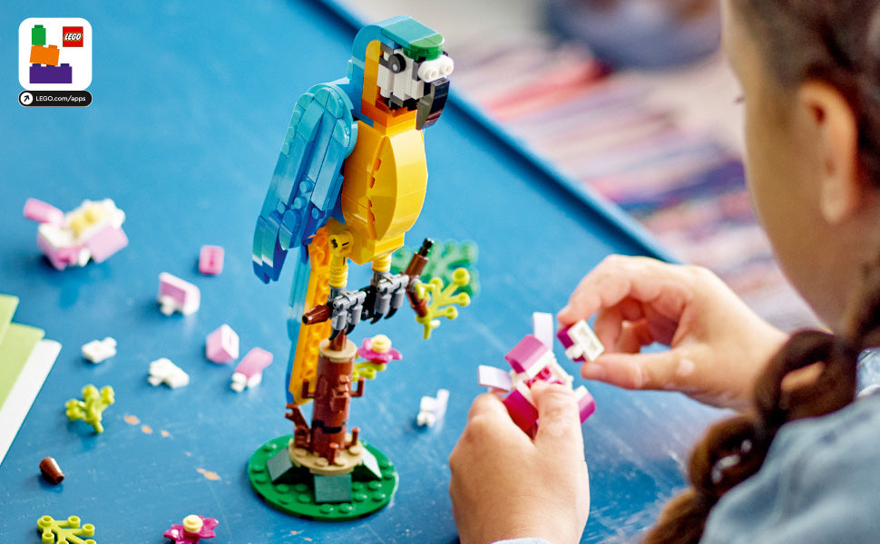 LEGO Creator 3 in 1 Exotic Parrot to Frog to Fish 31136SPECIFICATIONSWarning: 7+yRecommend Age: 12+y,18+,14+yPlastic Type: ABSOrigin: Mainland ChinaModel Number: 31136Material: PlasticGender: UnisexBrand Name: LEGOBlock mattoncino LegoIntermedia WorldI'M'"World1 Exotic Parrot