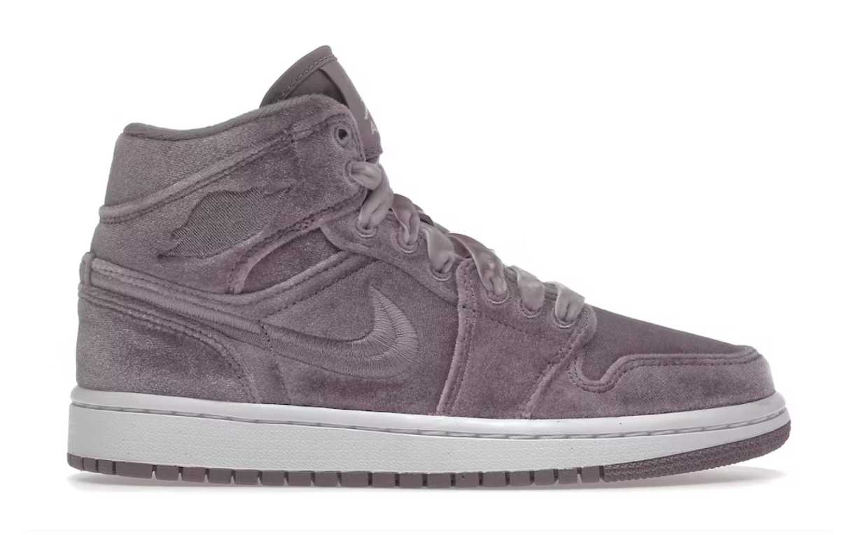 air jordan 1 mid se purple velvet (women's)